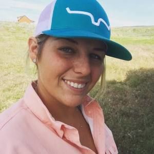 Meet your Posher, Caitlin